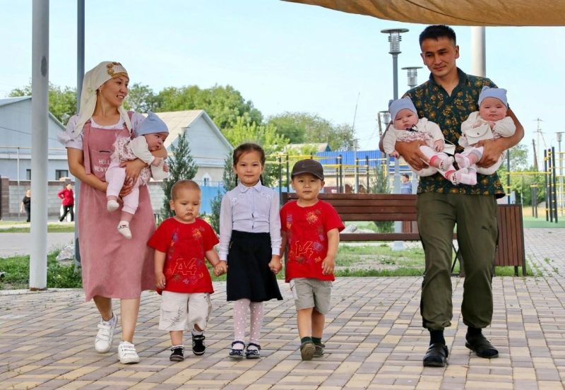 Бүгін – Отбасы күні!